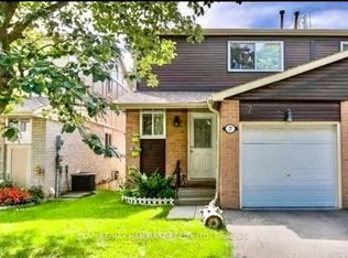 7 New Havens Way, Markham, ON L3T5G1