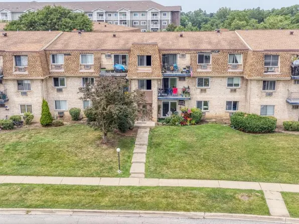 256 Shorewood Dr APT 2C, Glendale Heights, IL 60139