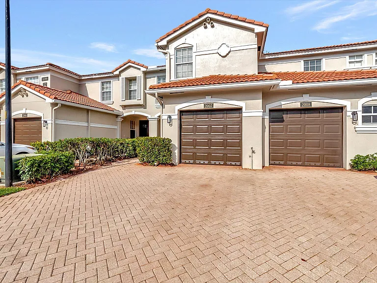 16089 Poppy Seed Cir #2007 — Photo 3