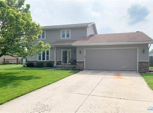 1729 Ashfield Dr, Maumee, OH 43537