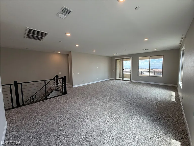 400 Red Feather Peak Ct — Photo 12