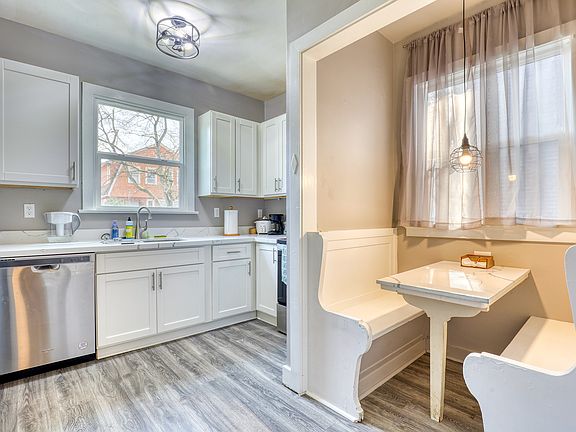 5th image of 1417 NE 55th St #1
