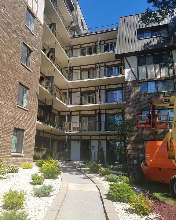 1st image of 2 Elmwood Park Dr APT 529