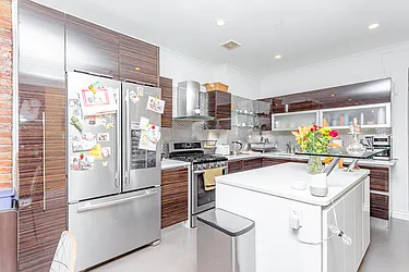 Rented by MySpaceNYC