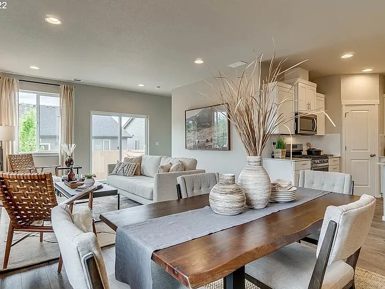 4769 Breitenbush Ave NE — Photo 10