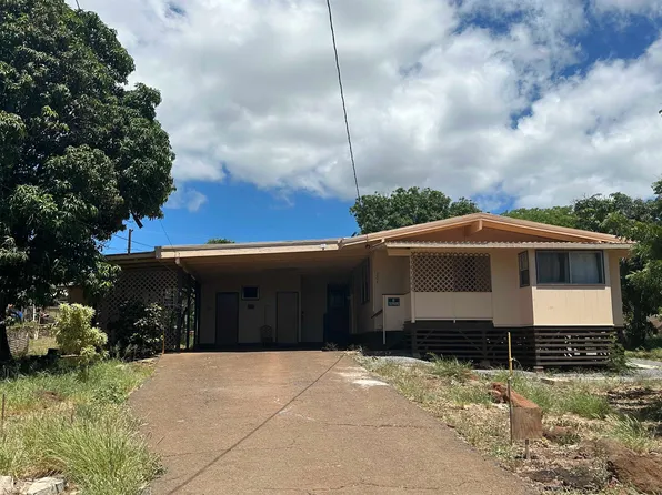 205 Kolapa Pl, Kaunakakai, HI 96748
