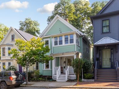 21 Florence St, Cambridge, MA, 02139