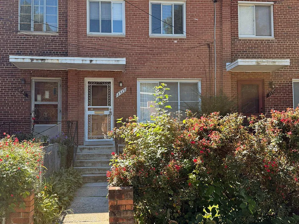 3539 Madison Pl
