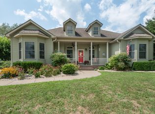5295 McCowans Ferry Rd, Versailles, KY 40383