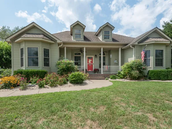 5295 McCowans Ferry Rd, Versailles, KY 40383
