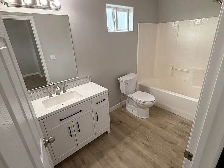 1109 N Midland Blvd #202 — Photo 14