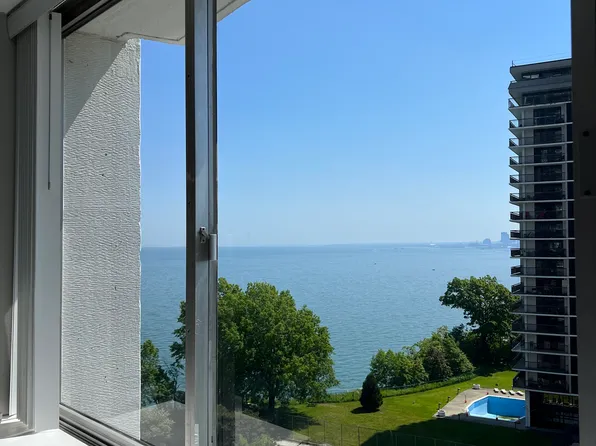 12700 Lake Ave #12, Lakewood, OH 44107