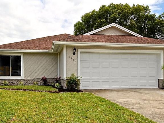 3rd image of 1327 La Mirada Ct