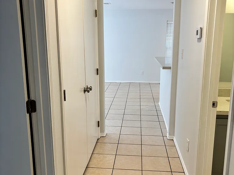 1609 Nassau St #B — Photo 8