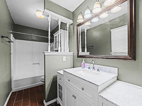 515 E Aspen St — Photo 10