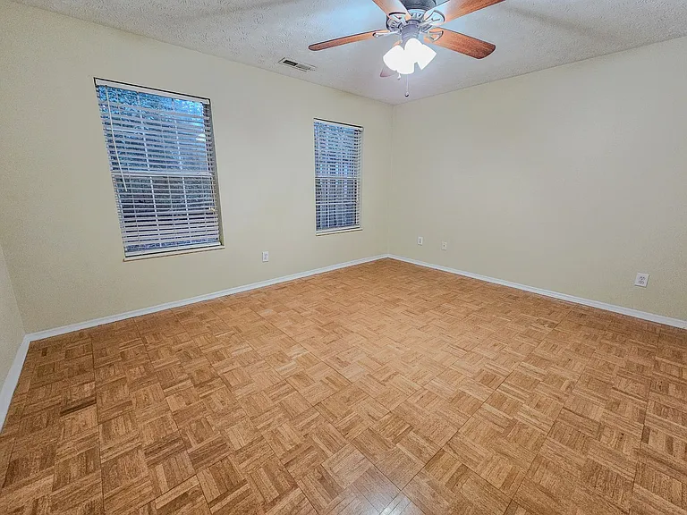 857 Ashley Michelle Ct — Photo 14