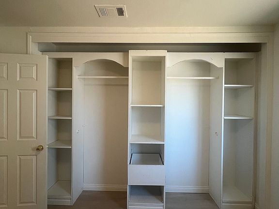 4th image of 628 N Dalton Ave #B