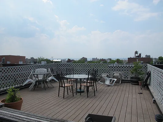 Rented by Dwell Residential Inc | media 31