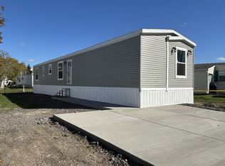 103 S Eaglecrest Dr #3, Hamburg, NY 14075