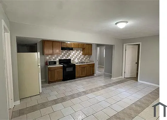 1738 Wright Ave #2 — Photo 3