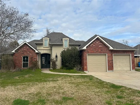 106 General Taylor Dr, Hahnville, LA 70057