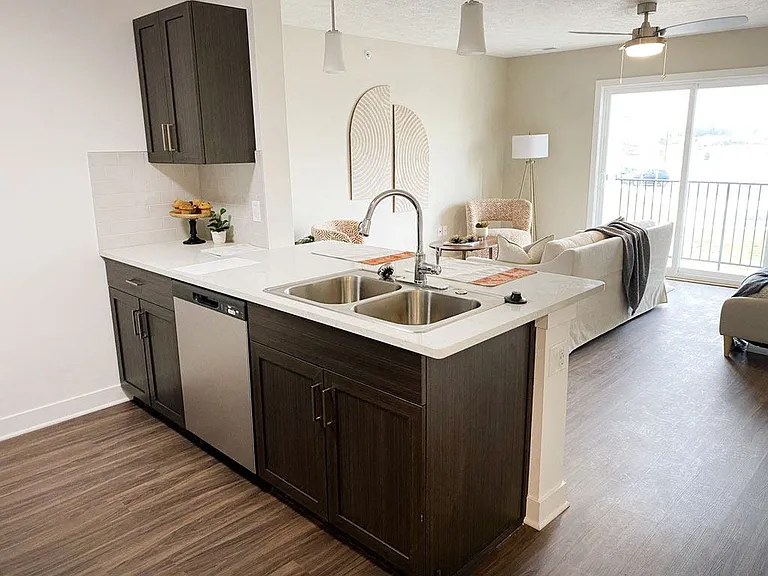 Meadowbrooke Apartment Homes — Photo 12