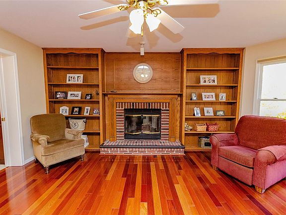 4th image of 900 Zohner Ct
