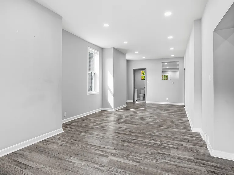 905 McCandless Ave — Photo 8