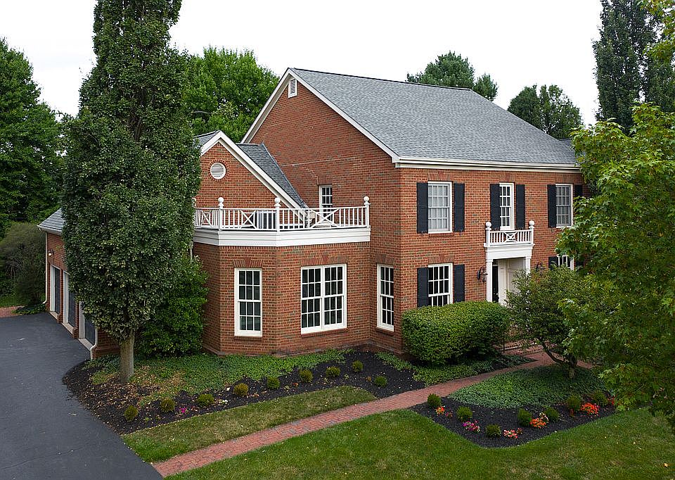 1st image of 4677 McCurdy Dr