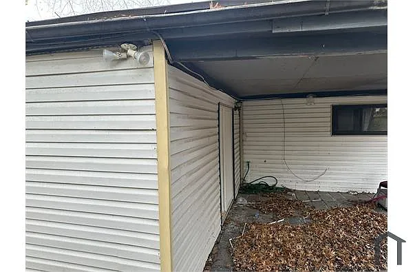 Building Photo - 10324 Earl Dr