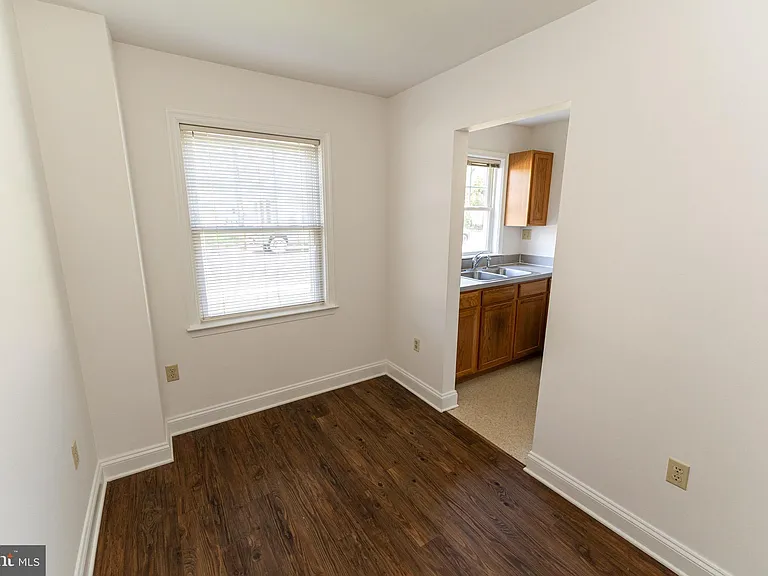 804 Travers St #2 — Photo 8