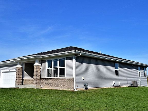 Coventry II - Prairie Exterior - Side View