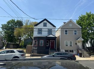 27 1/2 Winans Ave, Newark, NJ 07108