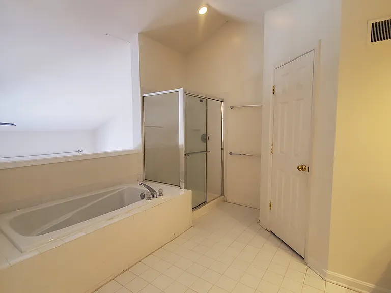 6030 Lincolnia Rd — Photo 24