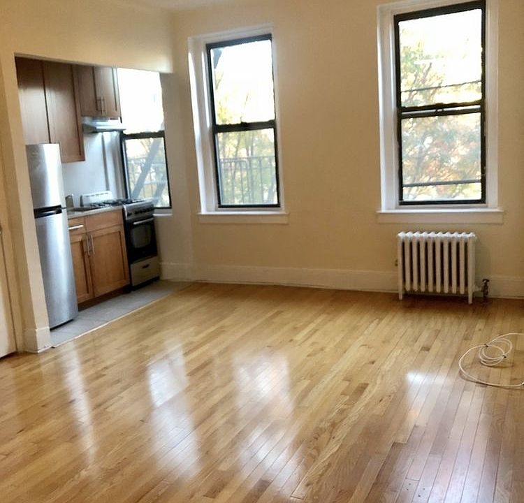 1st image of 3516 34th St APT 4C
