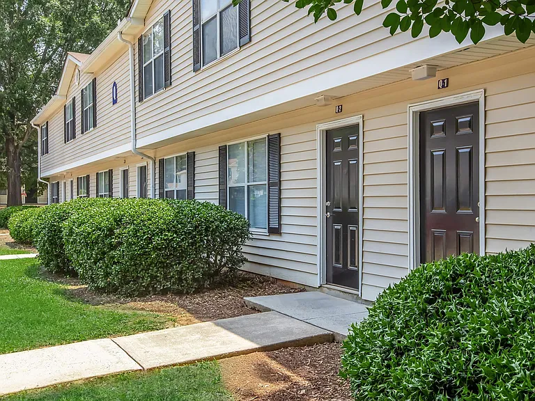 Townhomes at Pine Hill — Photo 8