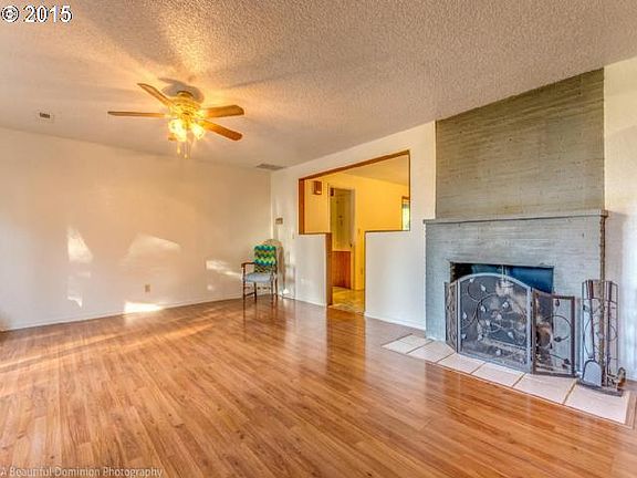4th image of 5005 NW Columbia St