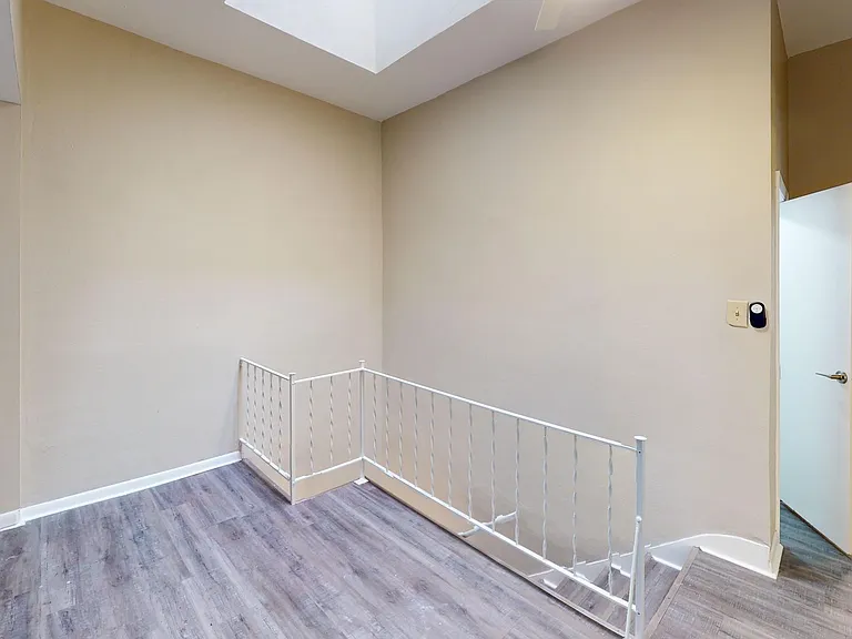 2148 Saint James Ave #2154 — Photo 5