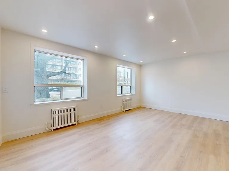 1 Marquette Ave — Photo 26