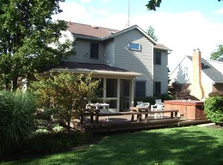 1049 Willow Ln, Mason, OH