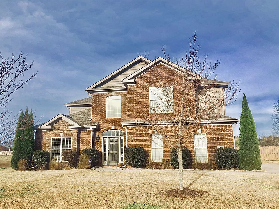 1st image of 316 Spencer Lakes Dr