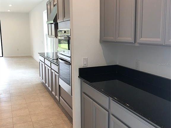 4th image of 1501 Goblet Cove St
