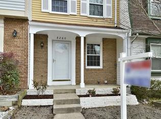 8260 Crestmont Cir, Springfield, VA 22153