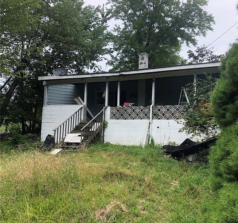 1st image of 41 Lakeside Dr