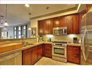 2nd image of 2881 Meridian Ave Unit 109