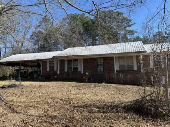 300 Wolf Creek Rd S, Pell City, AL 35128