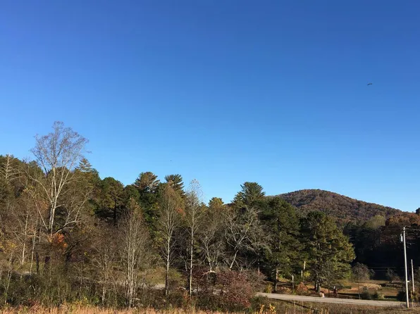17/18 Sunset Trl, Blairsville, GA 30512