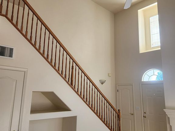 5th image of 7546 N Trellis Cir