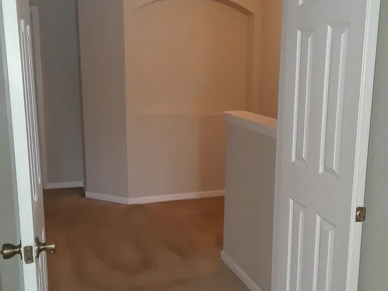 2533 Old Kent Cir — Photo 36
