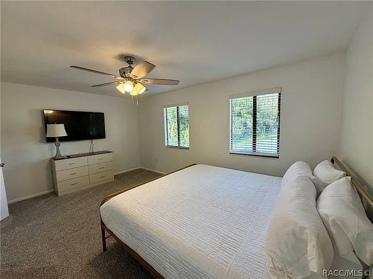 65 Beach Ln #A — Photo 33